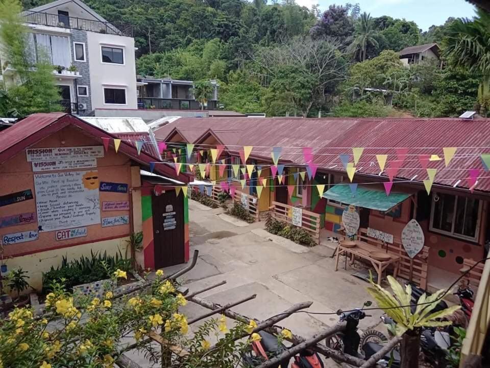 El Nido Hostel Sun Valley Dış mekan fotoğraf